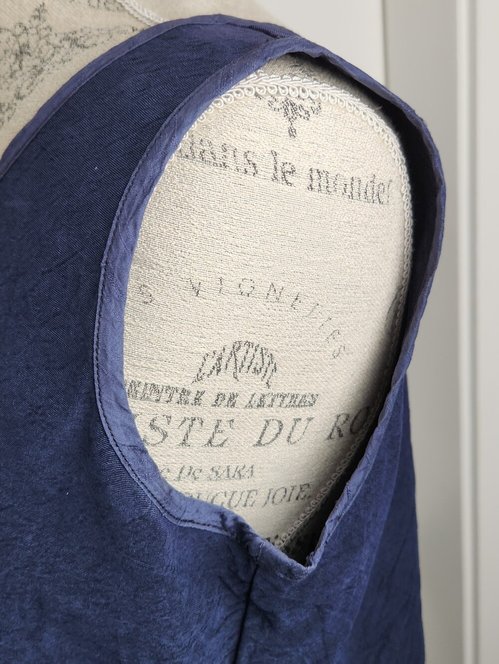 Sleeveless Navy Blue Blouse Top - Picture 7 of 11